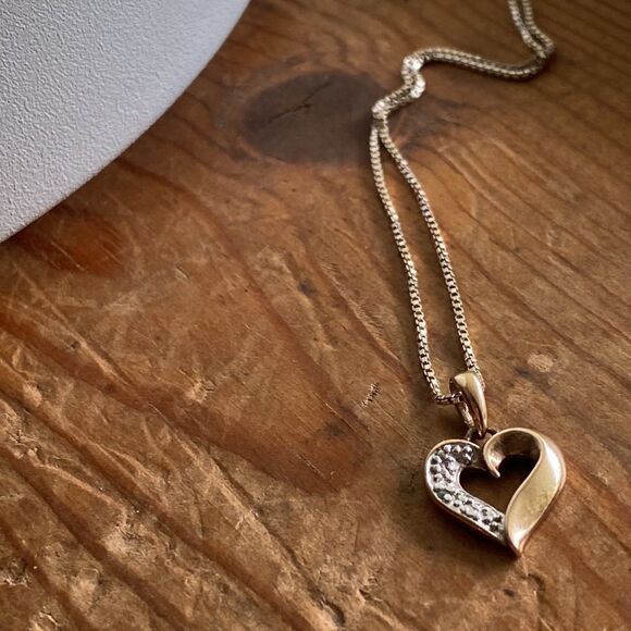 💛 10k Yellow Gold Plated 925 Diamond Heart Necklace - Picture 2 of 6
